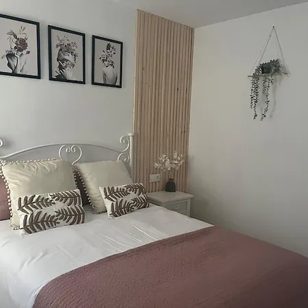 Estupenda Vivienda En Apartment