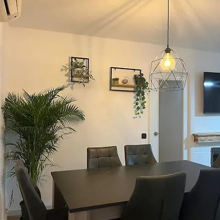 Estupenda Vivienda En * Marbella