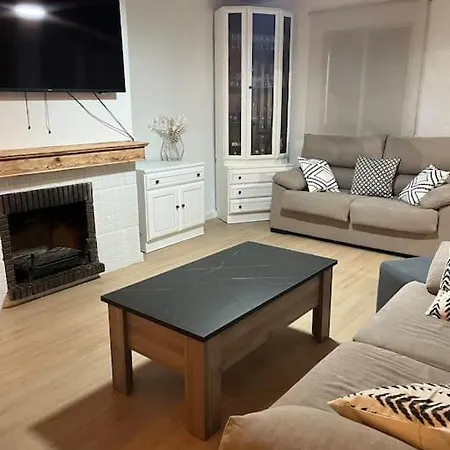 Estupenda Vivienda En *
